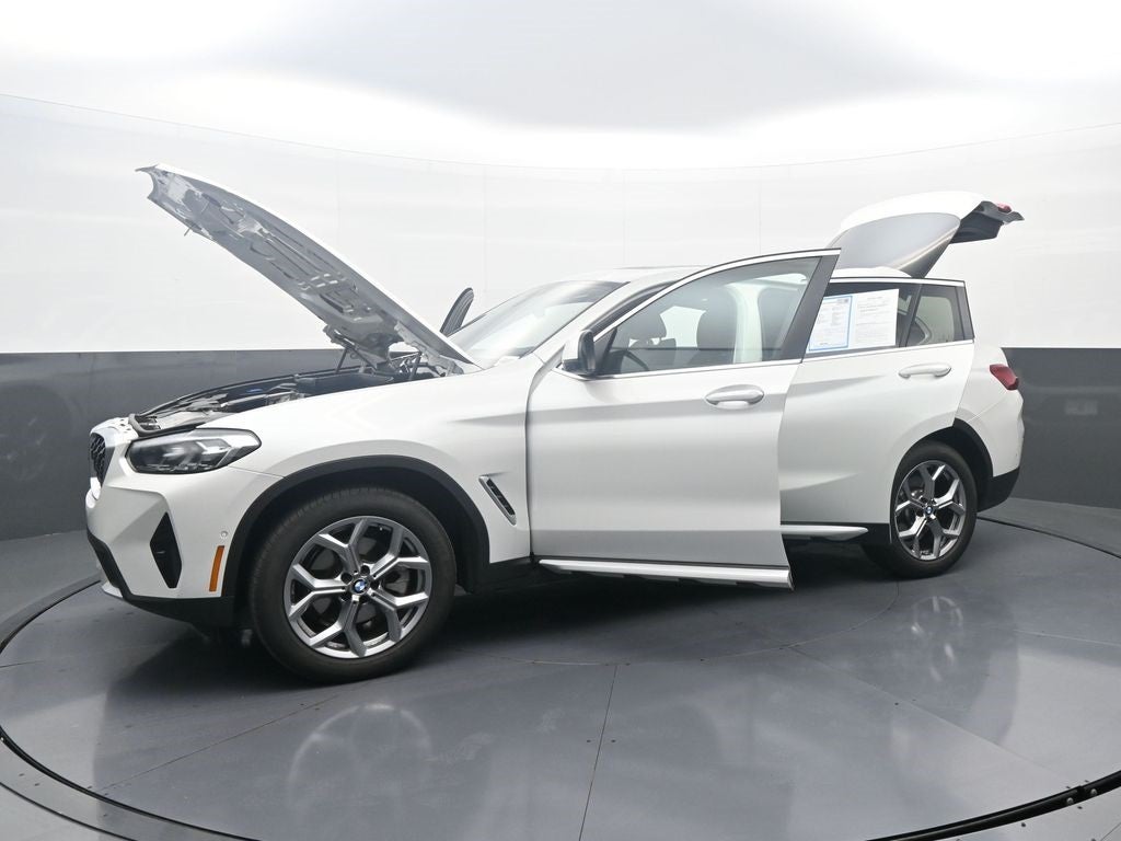2025 BMW X4 xDrive30i