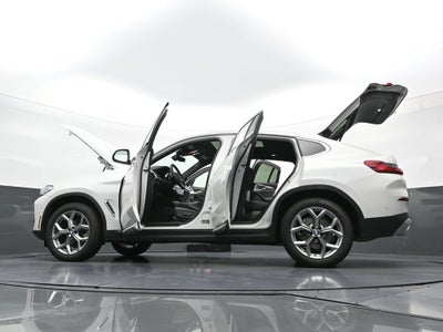2025 BMW X4 xDrive30i