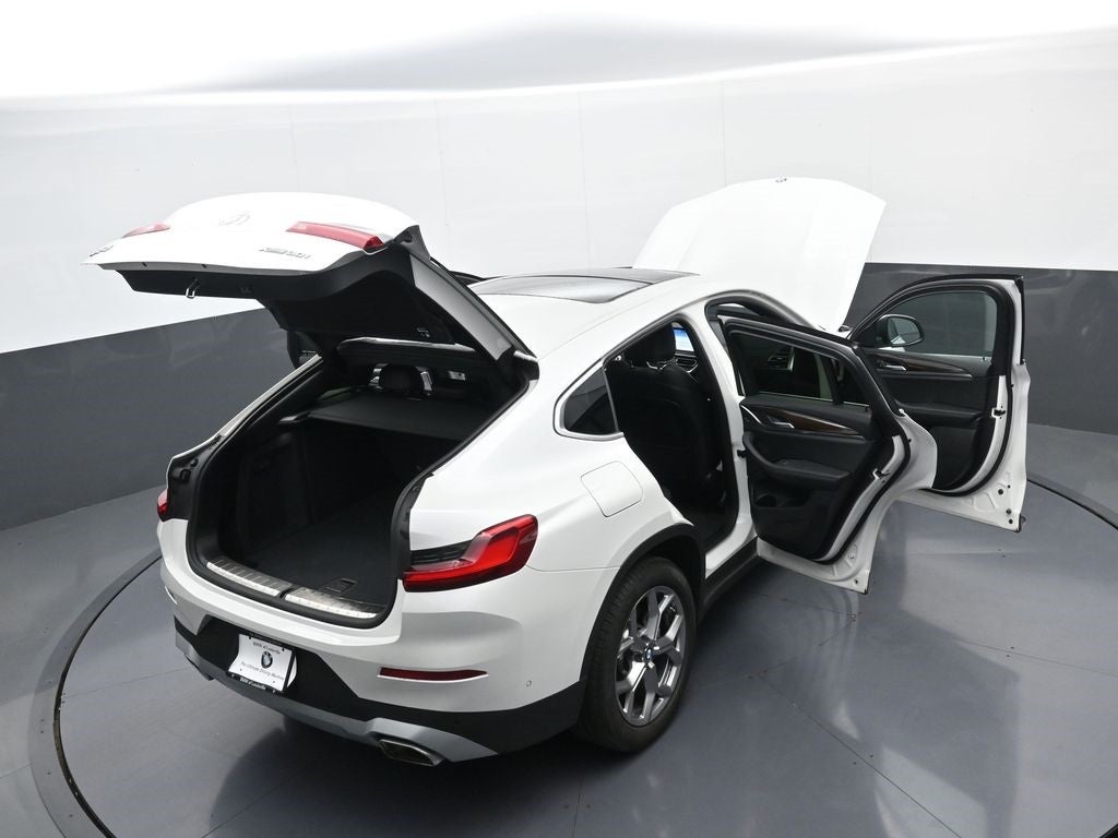 2025 BMW X4 xDrive30i