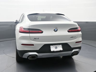 2025 BMW X4 xDrive30i