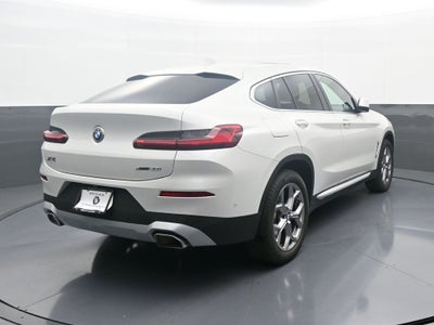 2025 BMW X4 xDrive30i