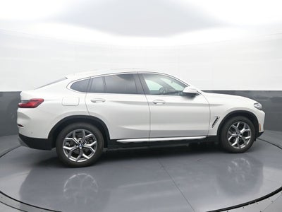 2025 BMW X4 xDrive30i