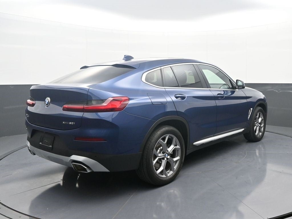 2025 BMW X4 xDrive30i
