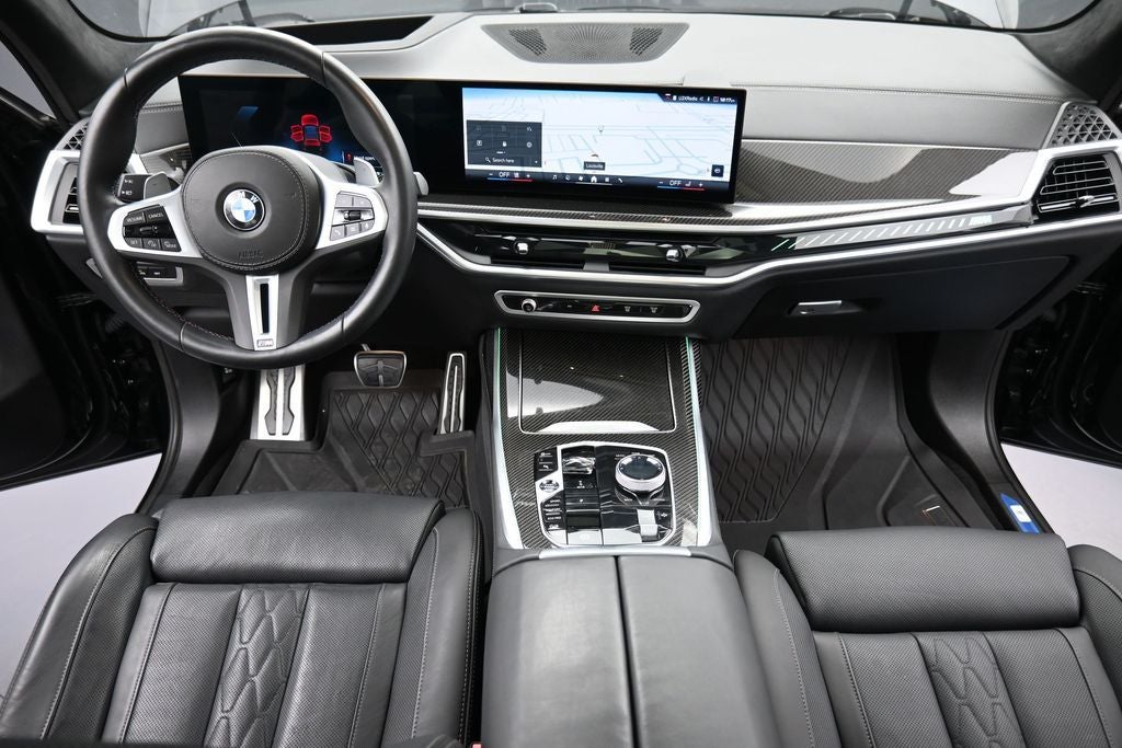 2025 BMW X7 M60i