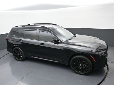 2025 BMW X7 M60i