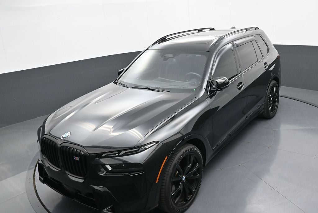 2025 BMW X7 M60i
