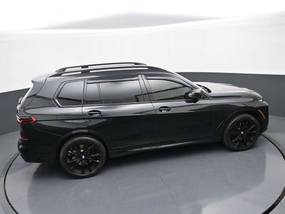 2025 BMW X7 M60i