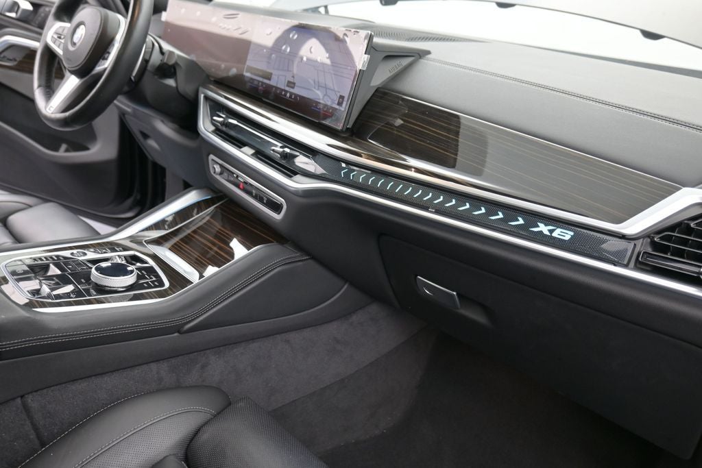 2025 BMW X6 xDrive40i