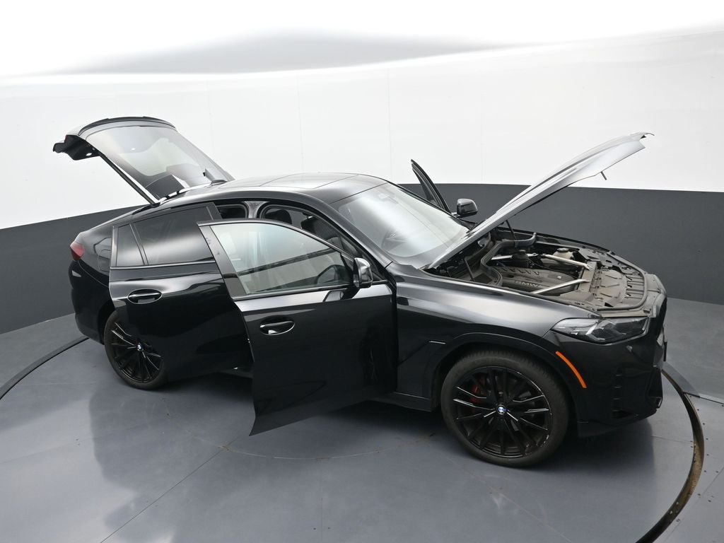 2025 BMW X6 xDrive40i
