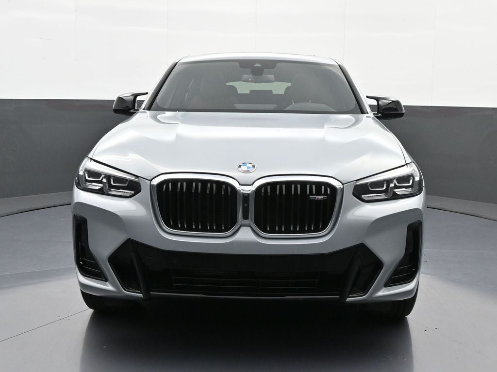 2025 BMW X4 M40i