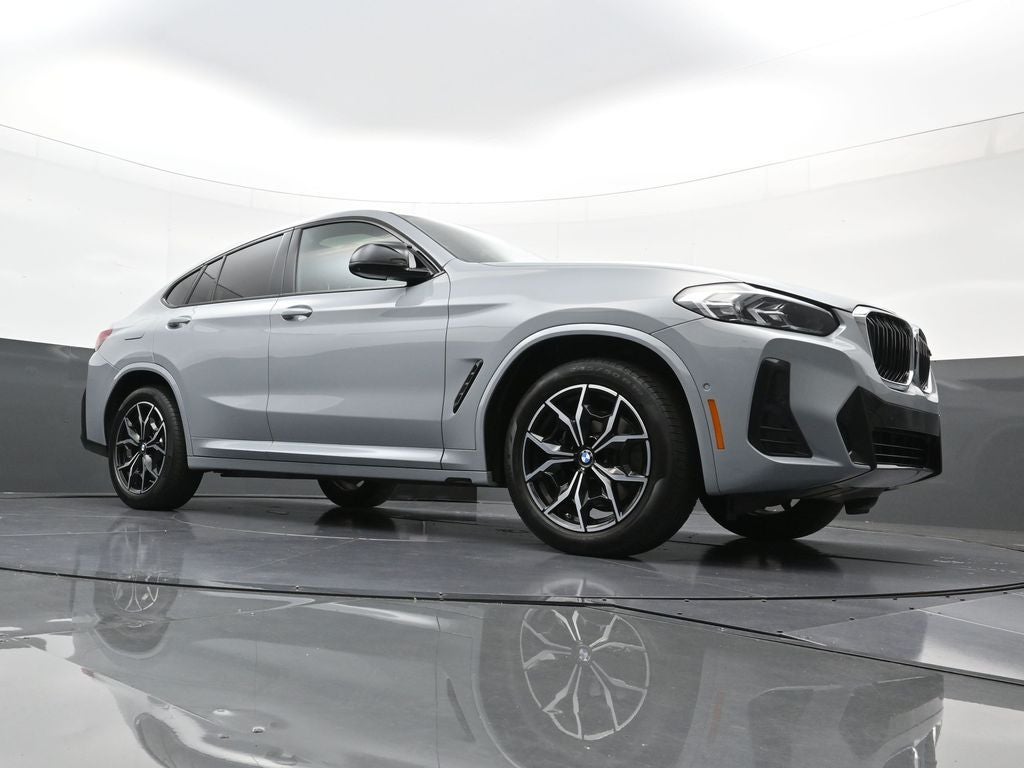 2025 BMW X4 M40i