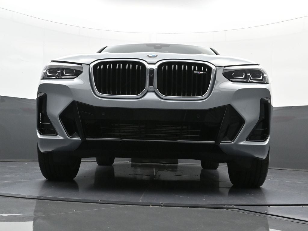2025 BMW X4 M40i