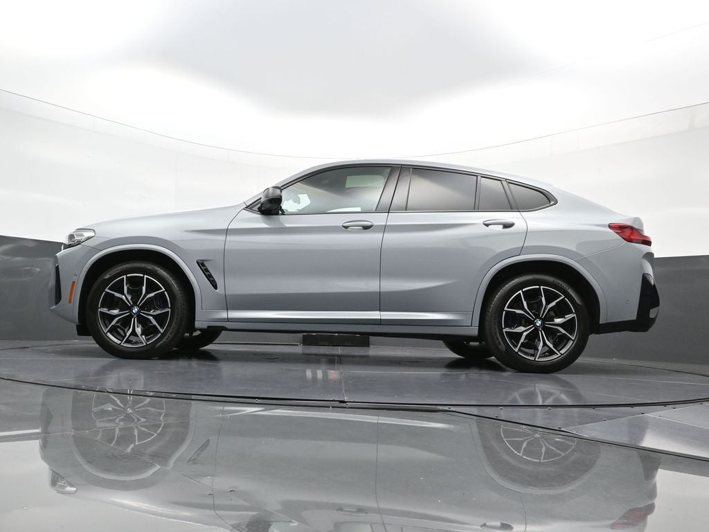 2025 BMW X4 M40i