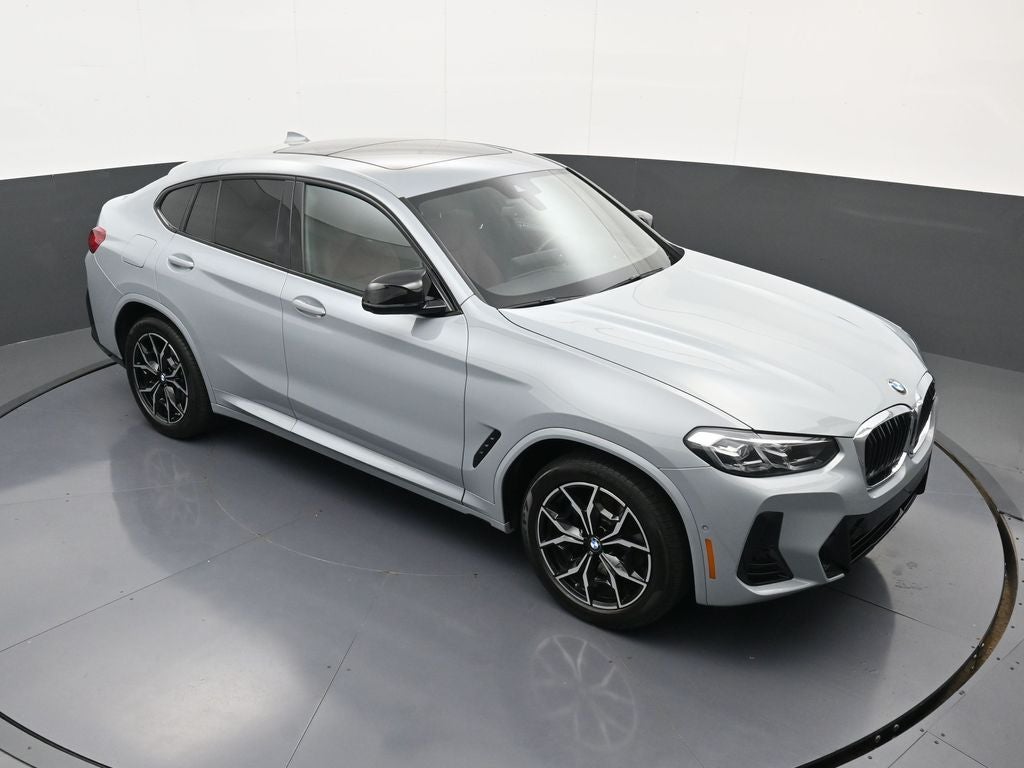 2025 BMW X4 M40i