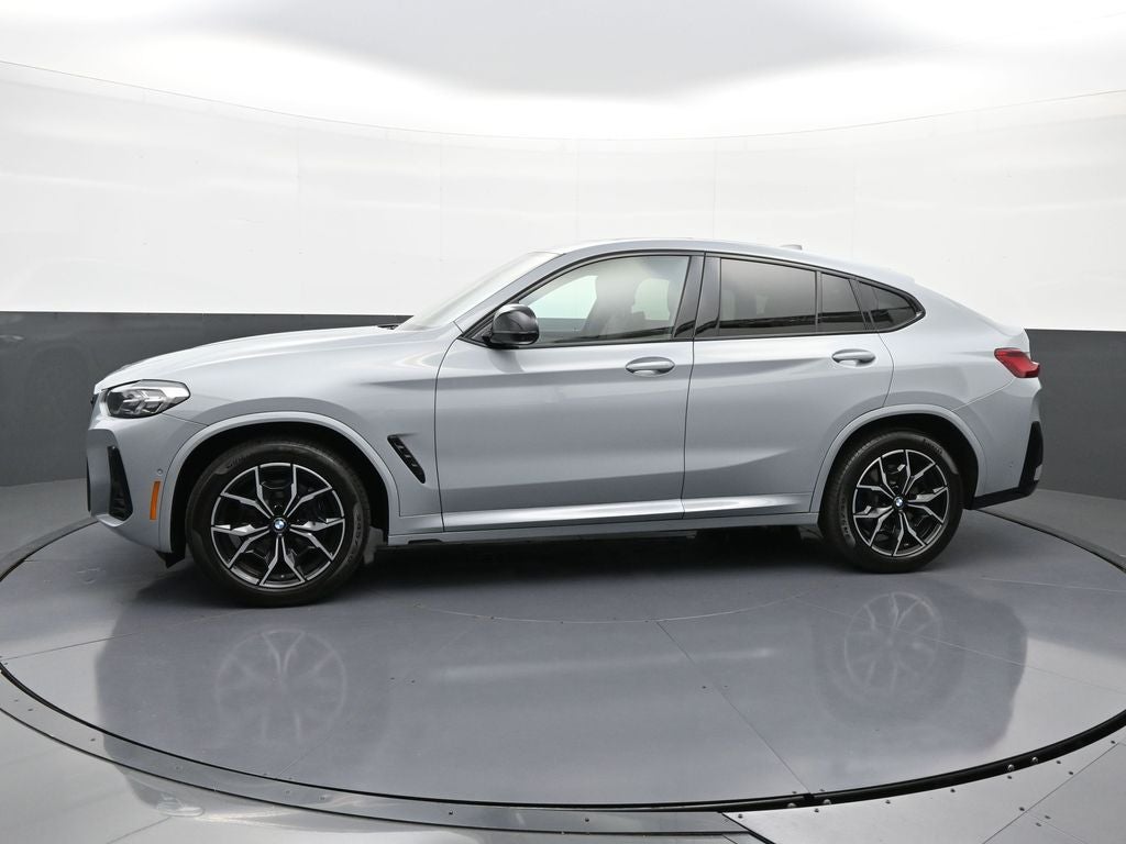 2025 BMW X4 M40i