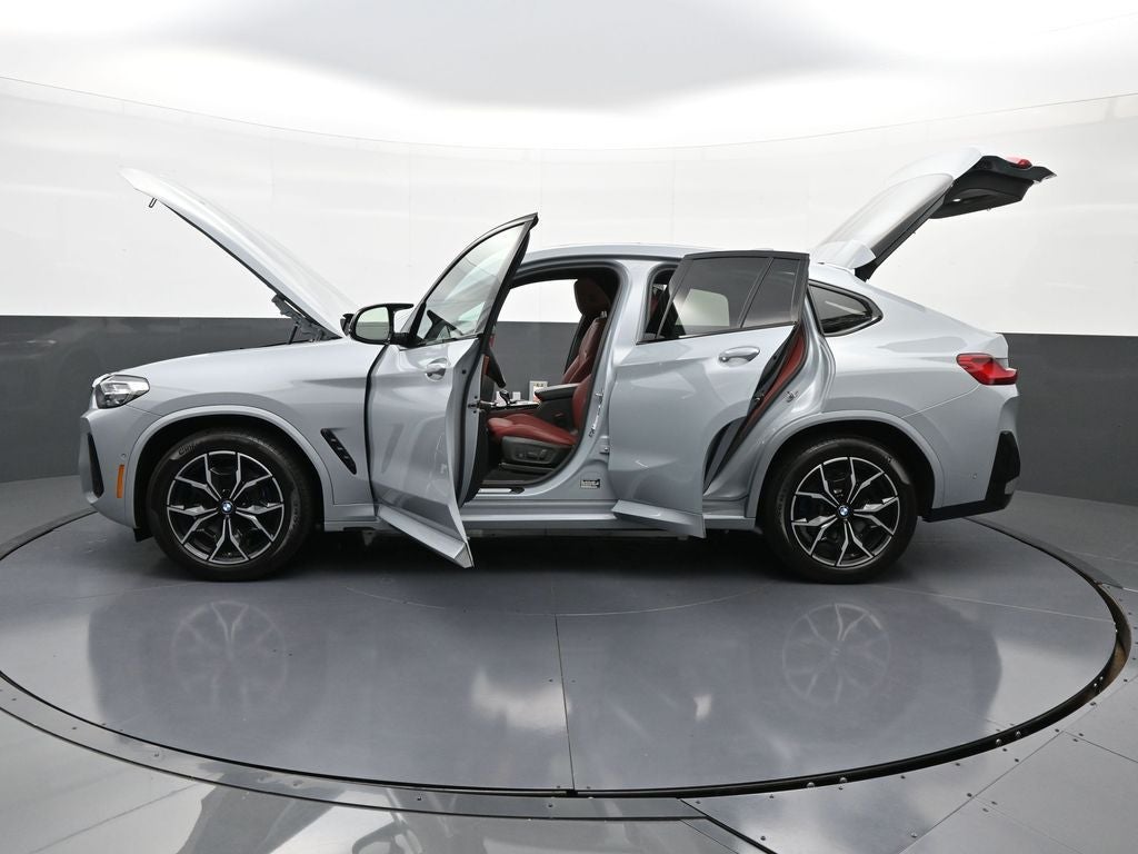 2025 BMW X4 M40i