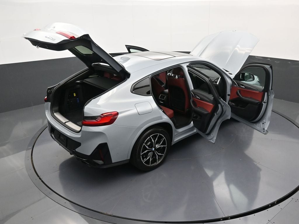 2025 BMW X4 M40i