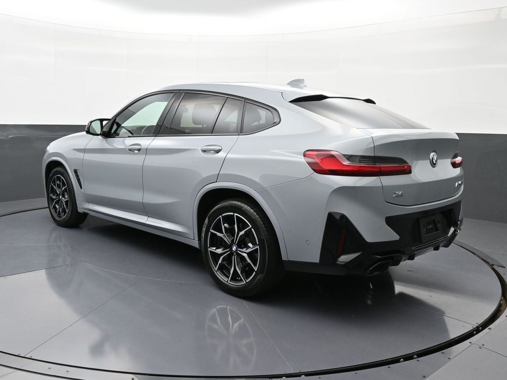 2025 BMW X4 M40i