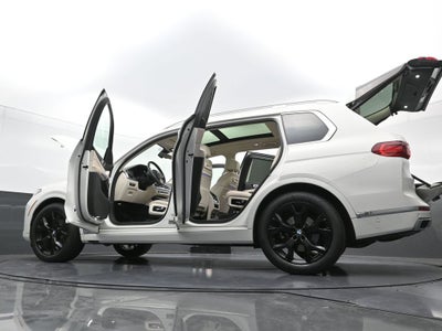 2022 BMW X7 xDrive40i