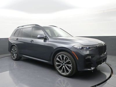 2022 BMW X7 M50i