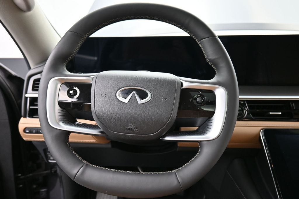 2025 INFINITI QX80 LUXE