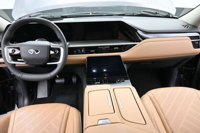 2025 INFINITI QX80 LUXE