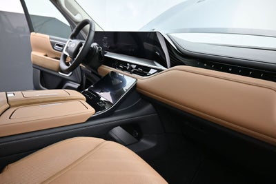 2025 INFINITI QX80 LUXE