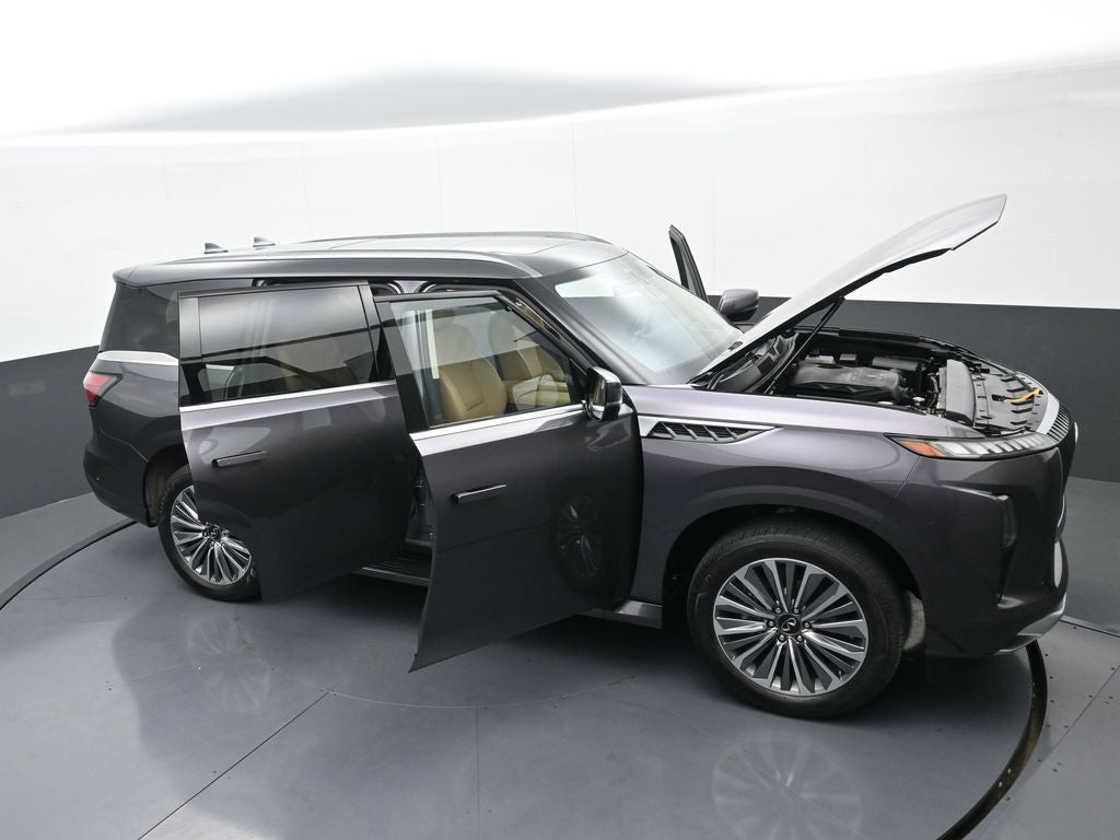 2025 INFINITI QX80 LUXE