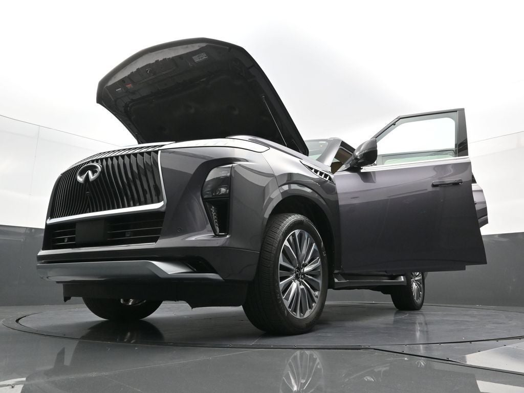 2025 INFINITI QX80 LUXE