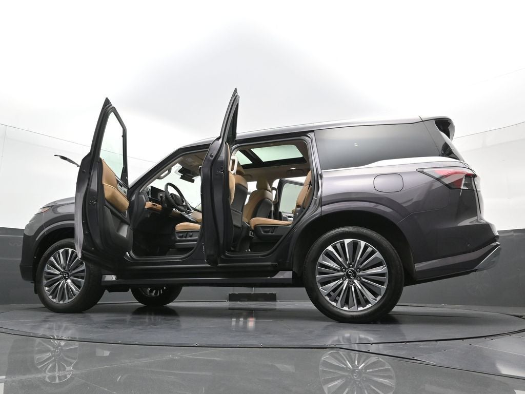 2025 INFINITI QX80 LUXE