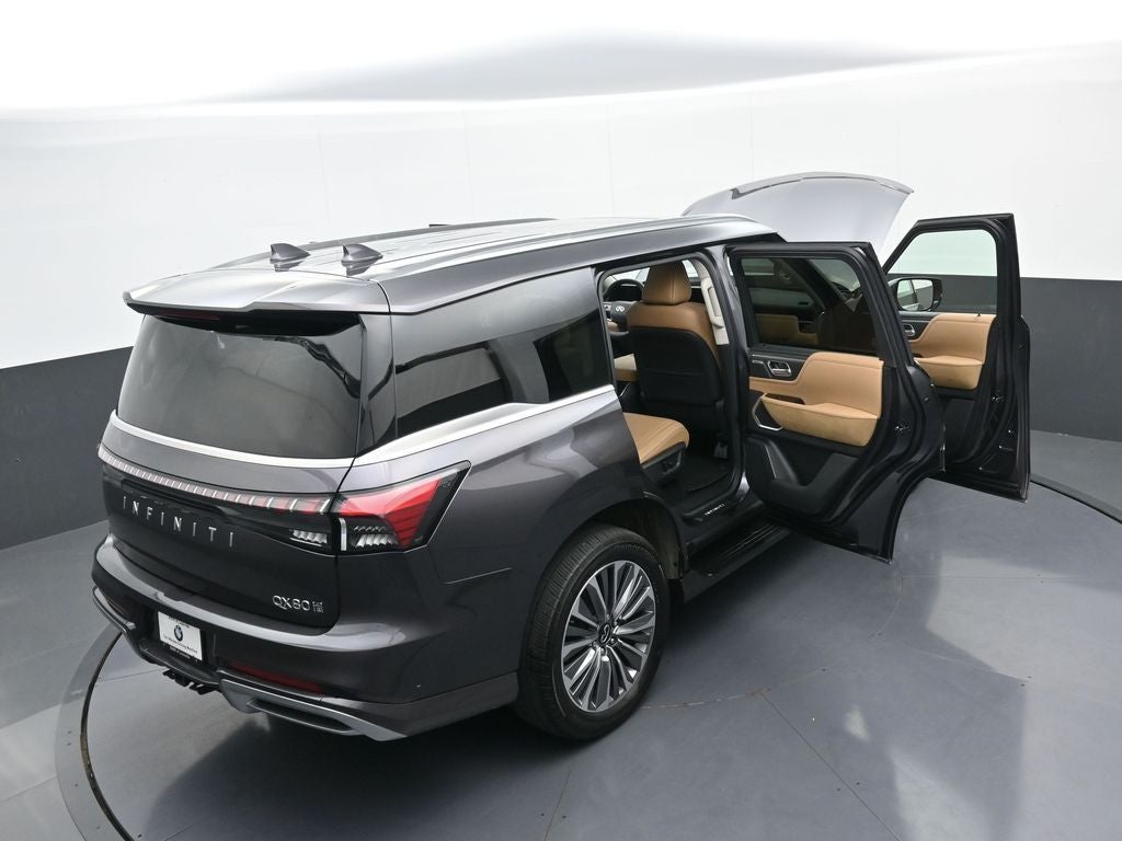 2025 INFINITI QX80 LUXE