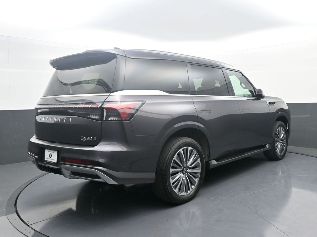 2025 INFINITI QX80 LUXE