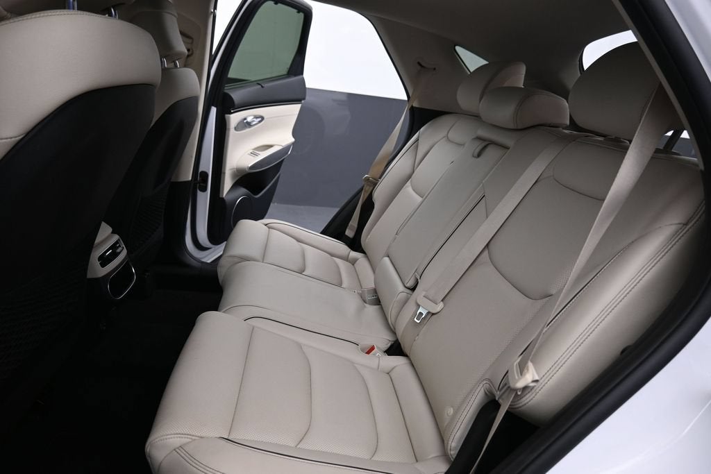 2022 Genesis GV70 2.5T