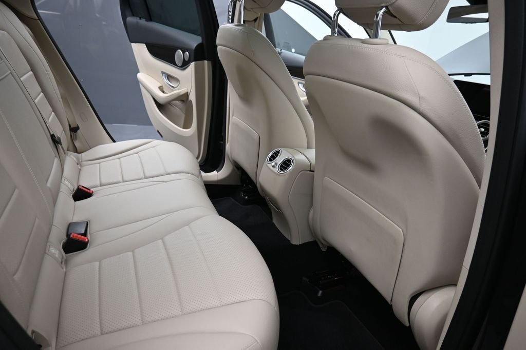 2021 Mercedes-Benz GLC GLC 300