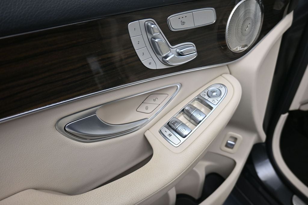 2021 Mercedes-Benz GLC GLC 300