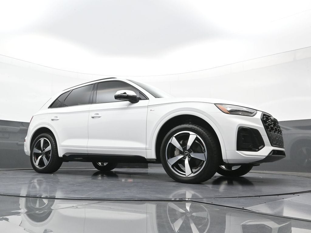 2022 Audi Q5 S line Premium Plus