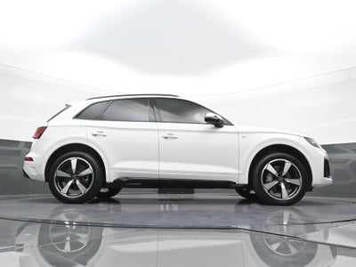 2022 Audi Q5 S line Premium Plus