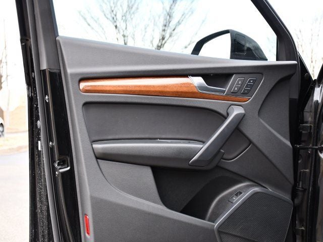 2023 Audi Q5 S line Premium