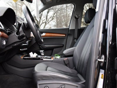 2023 Audi Q5 S line Premium