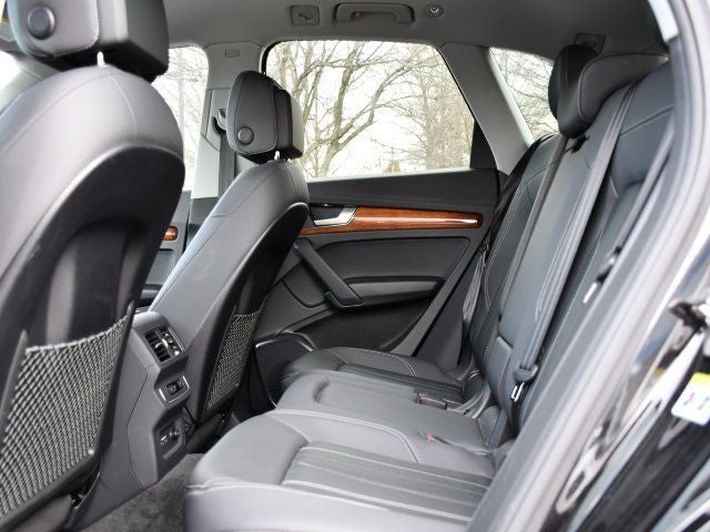 2023 Audi Q5 S line Premium