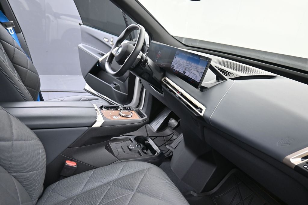 2023 BMW iX M60