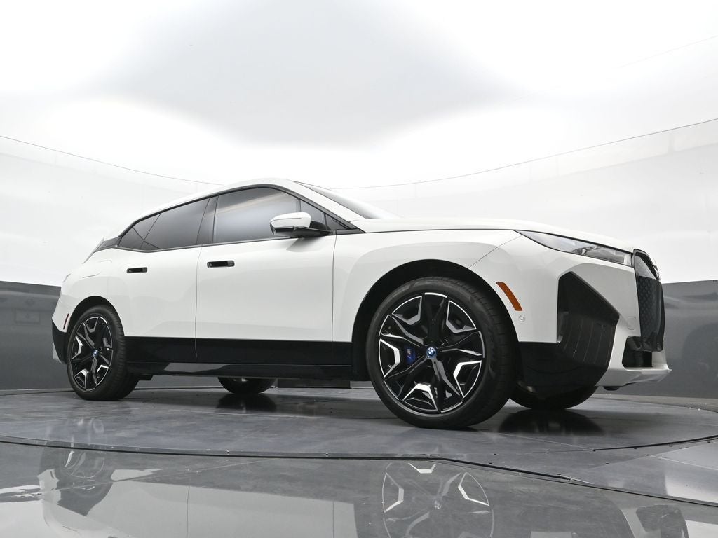 2023 BMW iX M60