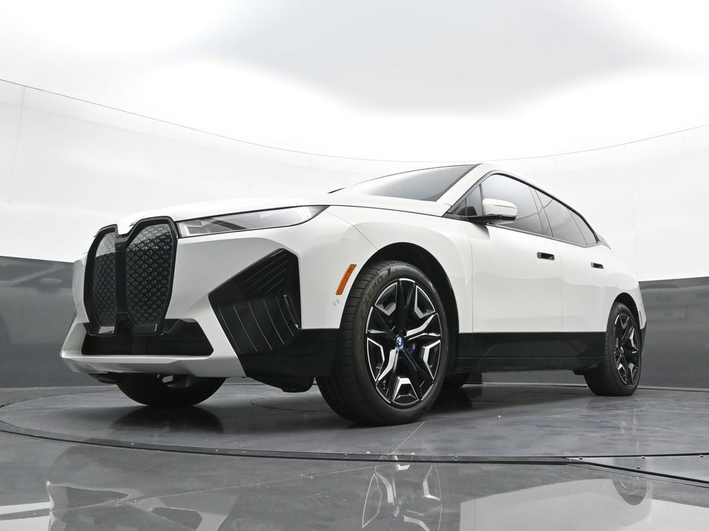 2023 BMW iX M60