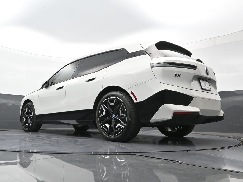 2023 BMW iX M60