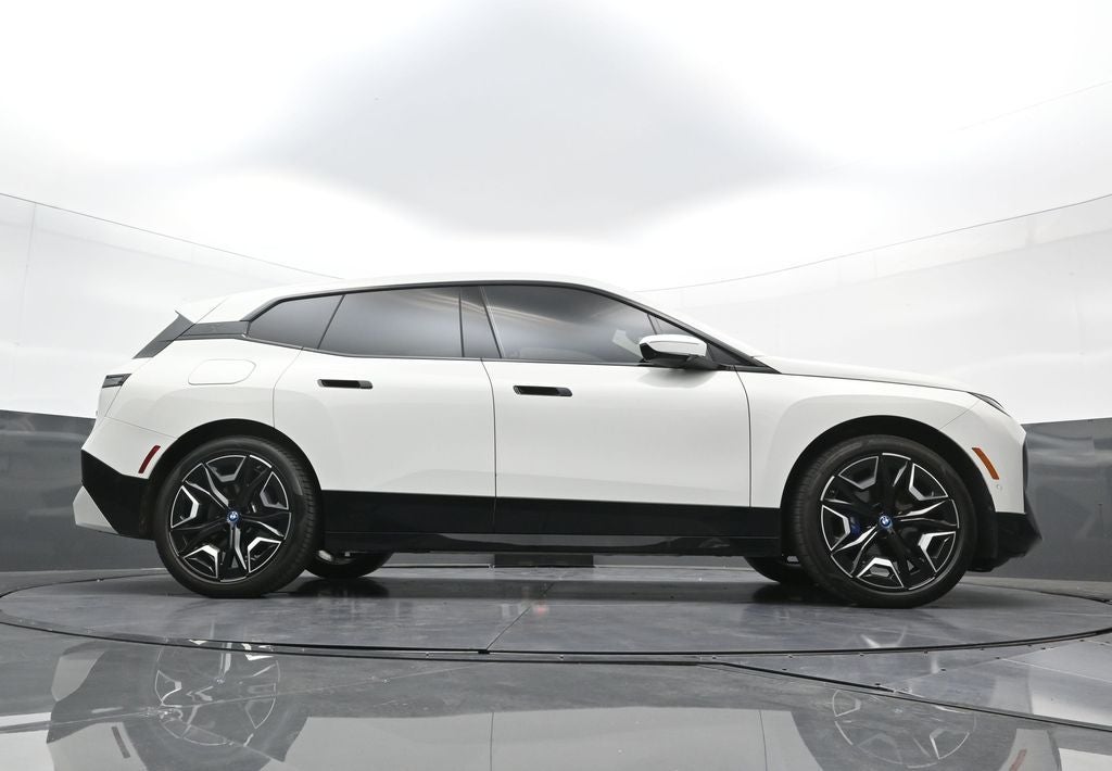 2023 BMW iX M60