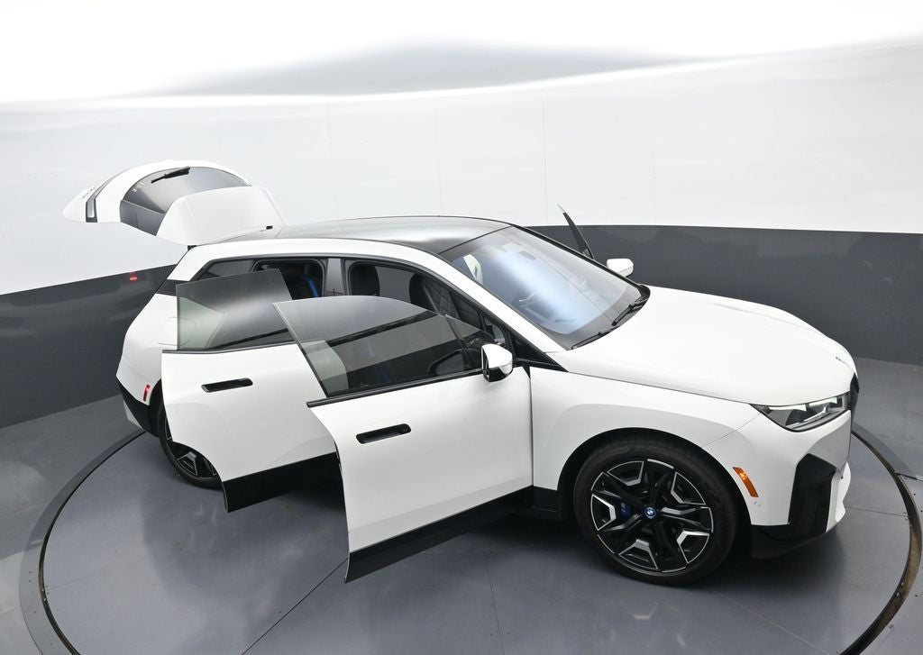 2023 BMW iX M60