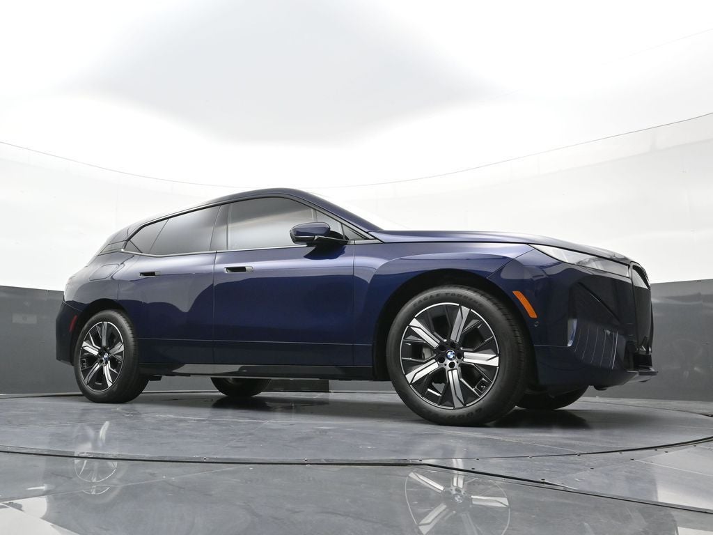2026 BMW iX xDrive45