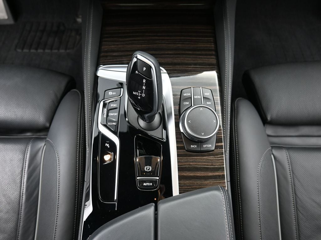 2023 BMW 5 Series M550i xDrive