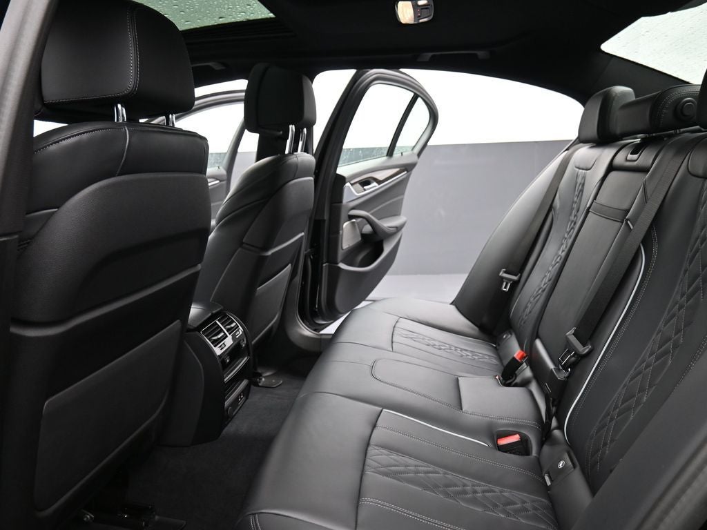 2023 BMW 5 Series M550i xDrive