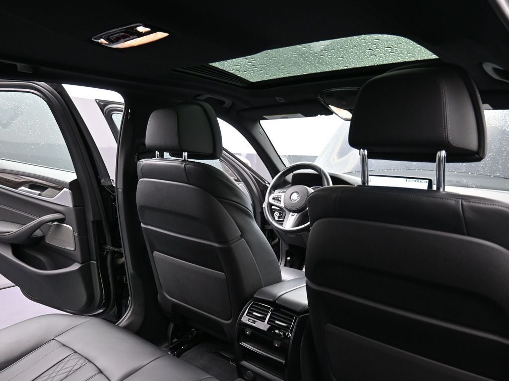 2023 BMW 5 Series M550i xDrive